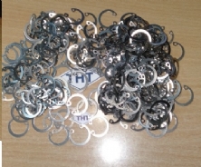 Vòng phanh, phe gài inox chặn lỗ D20